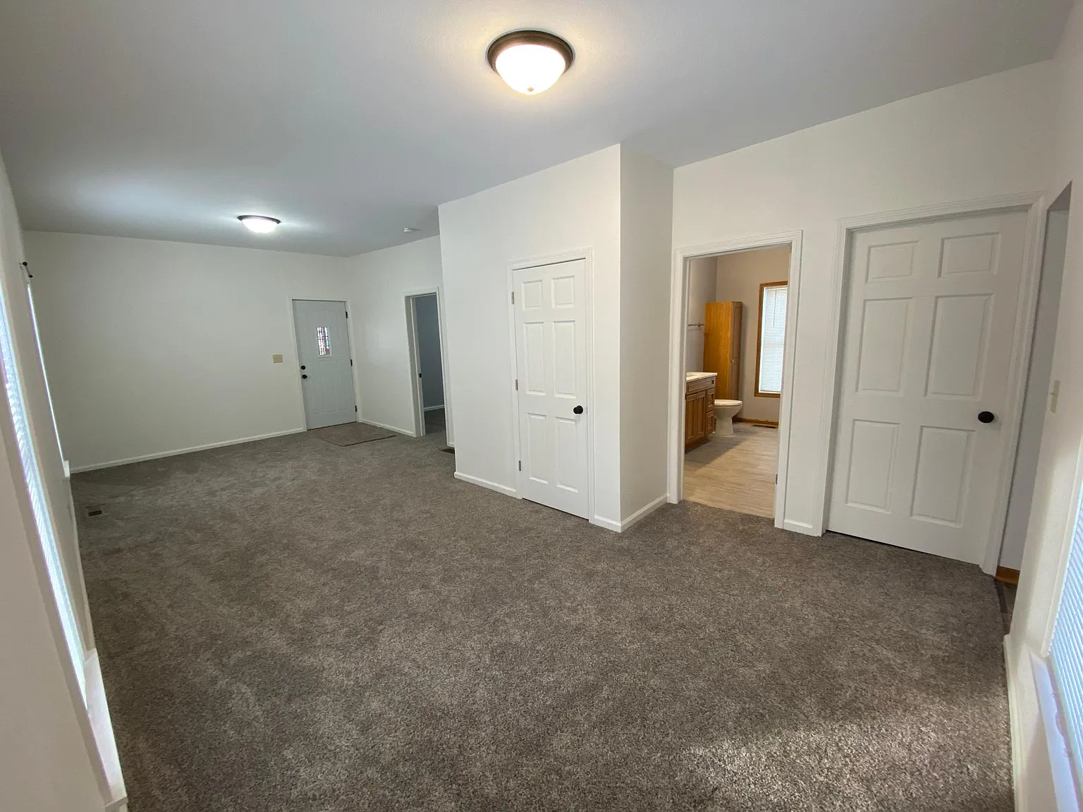 1 bed, 904 sqft, $900 — Photo 3