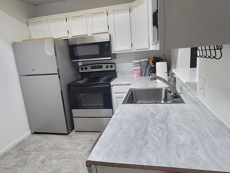 1624 Aquarena Springs Dr #F144 — Photo 28