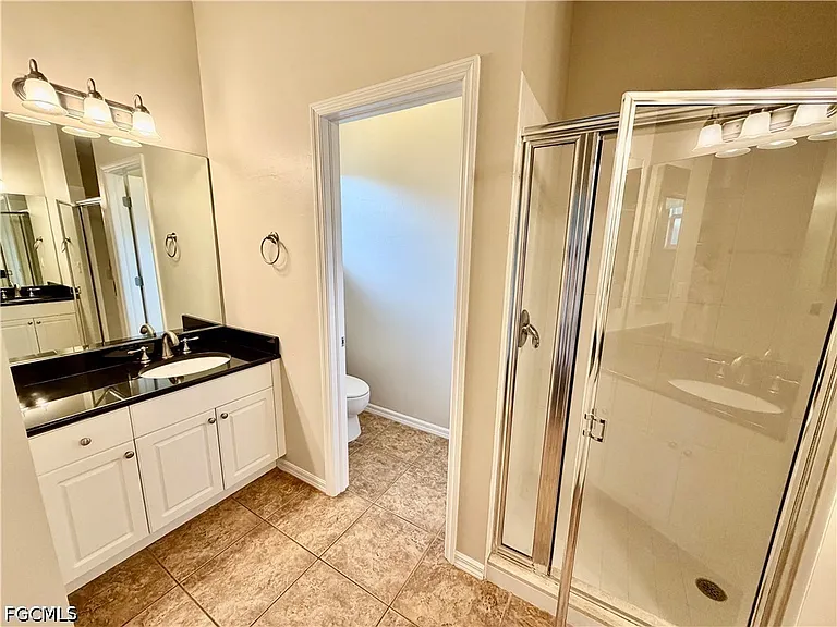 1466 Argyle Dr — Photo 30