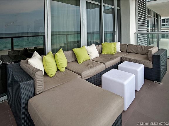 5th image of 3737 Collins Ave #602