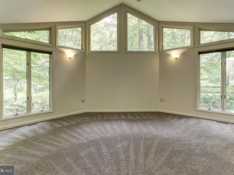 10373 Currycomb Ct — Photo 15
