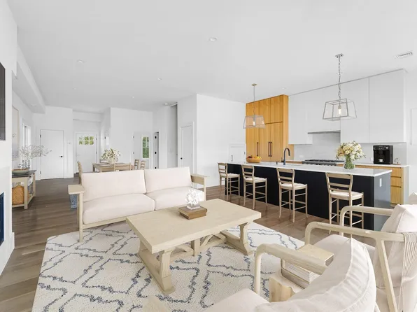 68 Foster Avenue #2, Hampton Bays, NY 11946