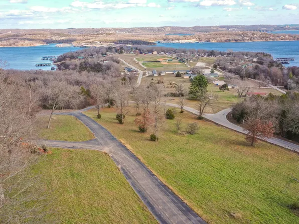 10a Carriage Oaks Drive, Reeds Spring, MO 65656