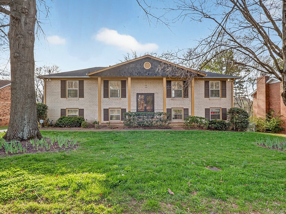 1st image of 624 Highland View Ct
