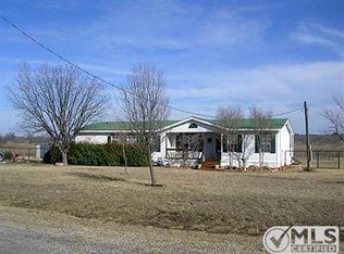 219 Live Oak Rd, Santo, TX 76472