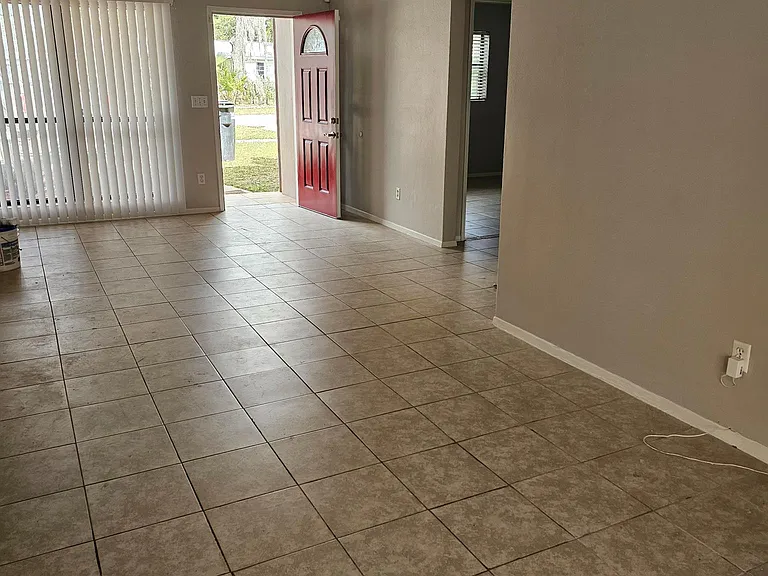 1273 Union St — Photo 17