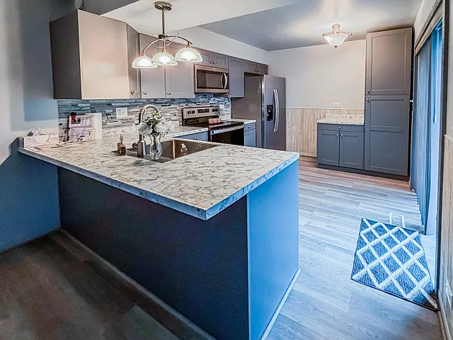 939 Chase Ct — Photo 4