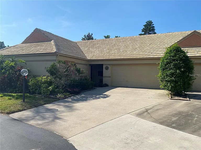 5712 34th Ct W — Photo 1