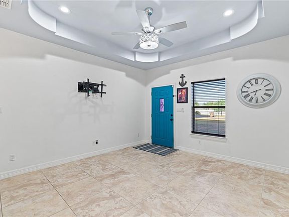 5th image of 2935 Allen Dr