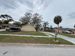 1014 Stonefence Way, Tarpon Springs, FL 34689