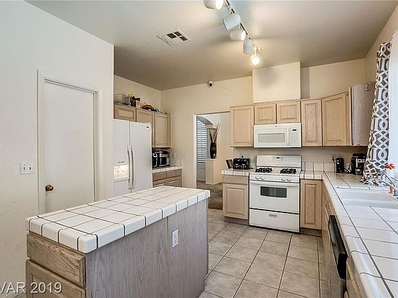 4th image of 1580 Mesa Blanca Way