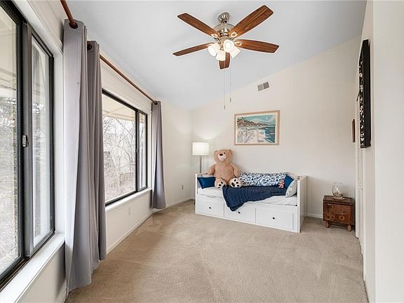 5th image of 20505 Crickett Ln