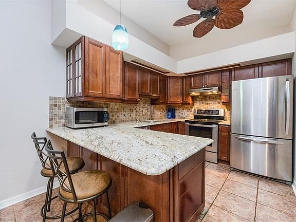 5th image of 1040 Oak Forest DR #18-7