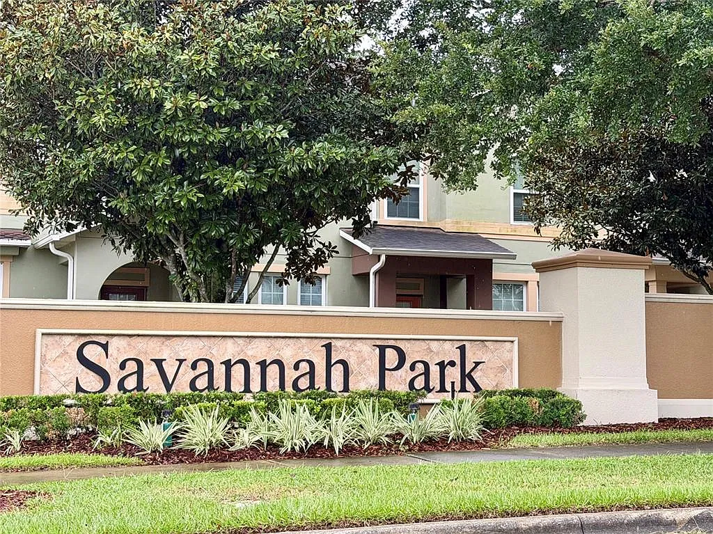 3 bed, 2.5 bath, 1574 sqft, $2,500 — Photo 2