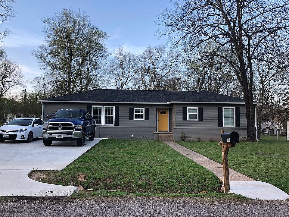 1st image of 311 Dogwood Ln