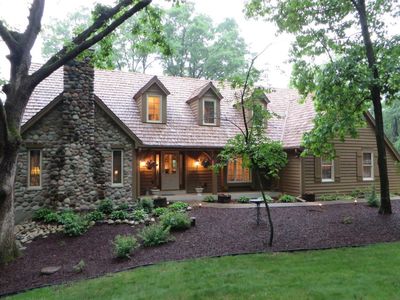 W328S1001 Timberline Cir, Delafield, WI, 53018