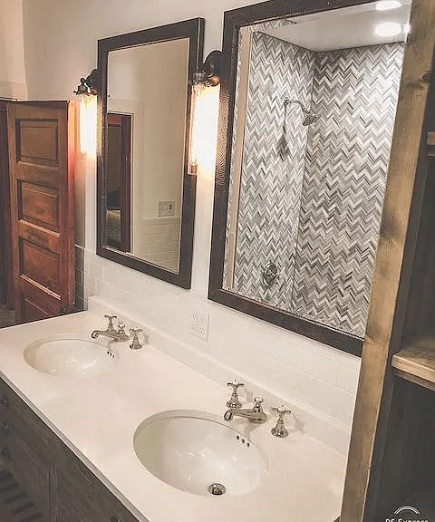 Upstairs Bathroom