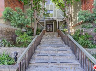 18324 Clark St UNIT 208, Tarzana, CA 91356