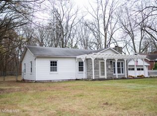 6024 Acres Rd, Sylvania, OH 43560