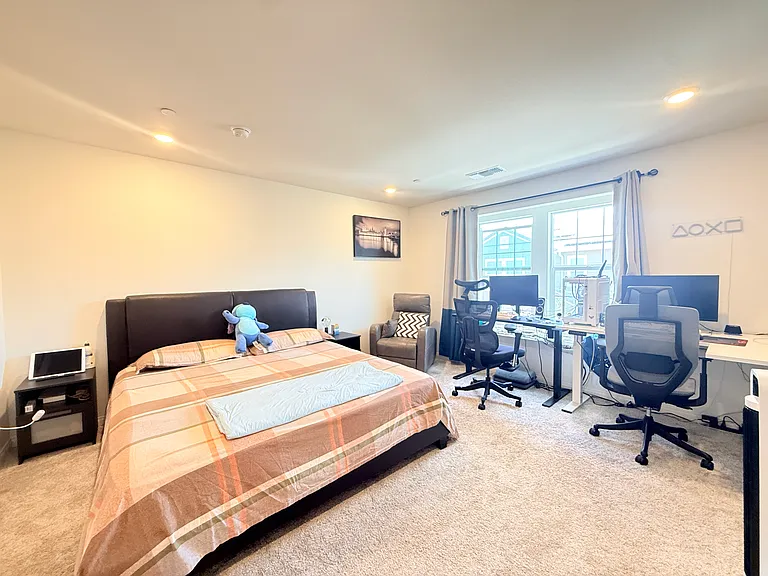 3925 E Carmel Privado — Photo 14