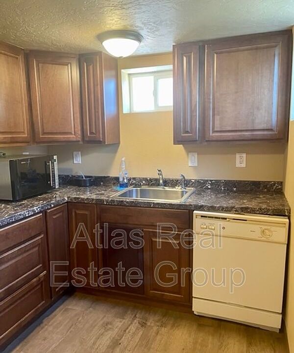 1st image of 1128 12th St Unit 2
