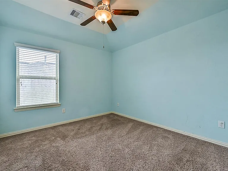 4511 Apple Point Ln — Photo 34