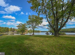 156 Sunrise Point Ln, Oakland, MD