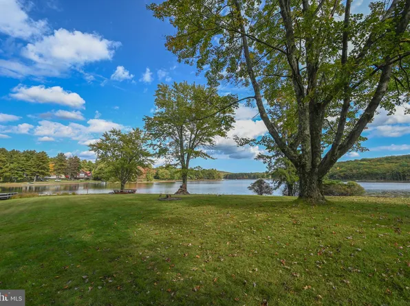 156 Sunrise Point Ln, Oakland, MD 21550