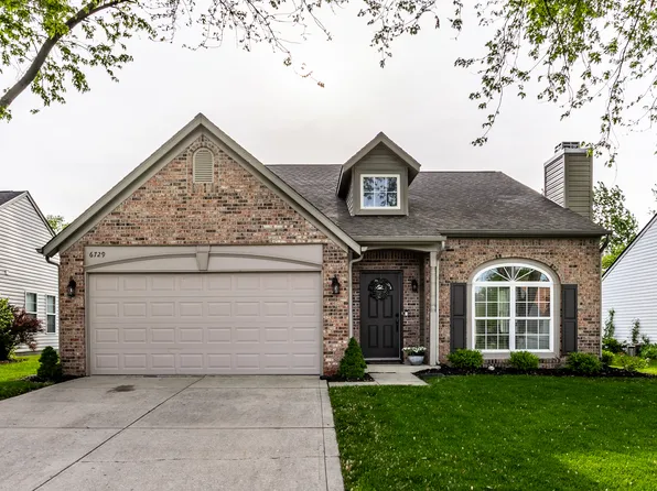 6729 Dorchester Dr, Zionsville, IN 46077