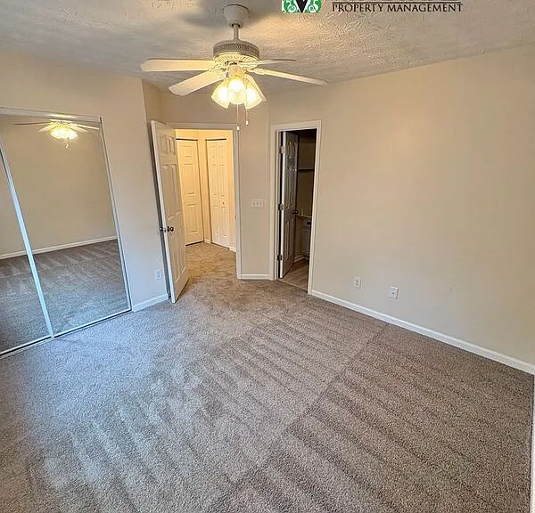 231 Village Square Dr — Photo 23