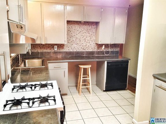 4th image of 733 Kathleen Ct