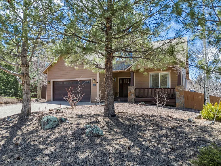 Exterior and Front Yard