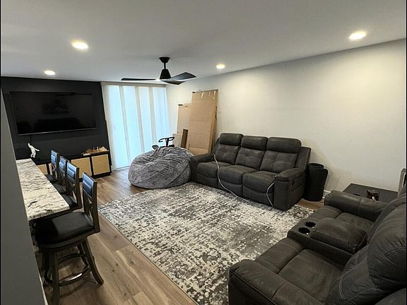 5th image of 1000 River Rd APT 3K