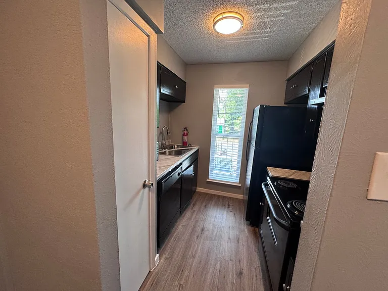 309 E Dean Ave #2 — Photo 8