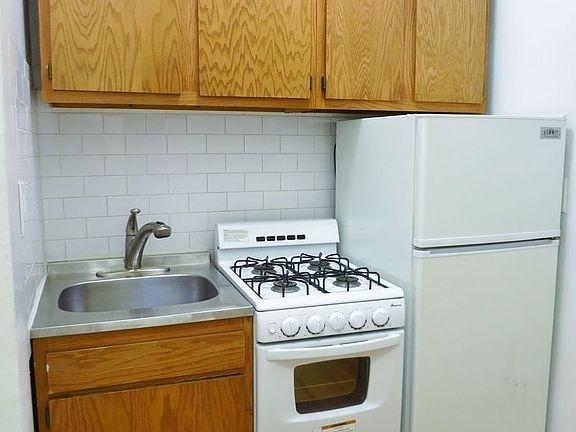 4th image of 303 E 90th St APT 4F