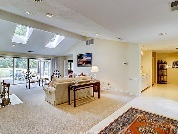 4th image of 138 Headlands Dr