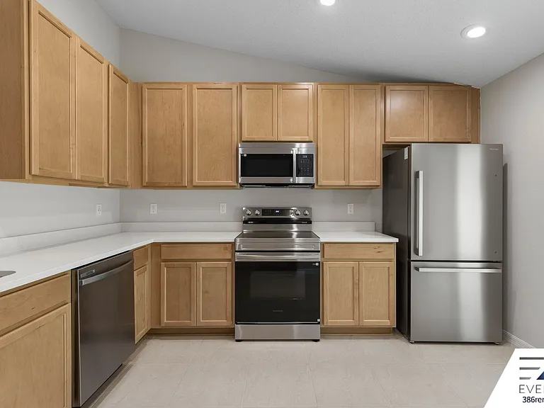 14 Llovera Pl #B — Photo 11