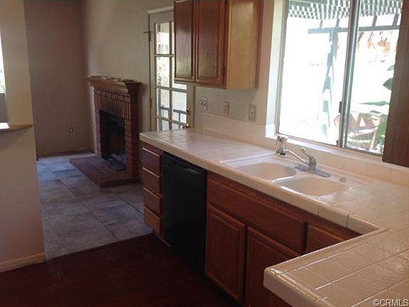 5th image of 13636 Crawford Ct