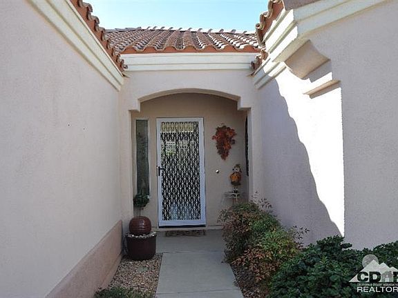 3rd image of 78891 Edgebrook Ln