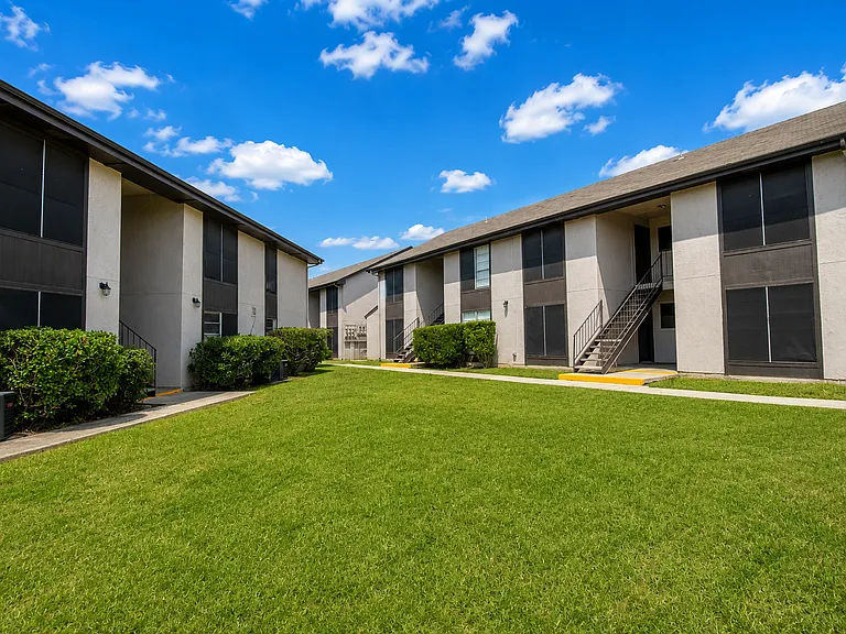 Marigold Apartments — Photo 31