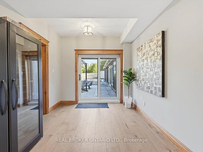 4589 Watson Rd S — Photo 21