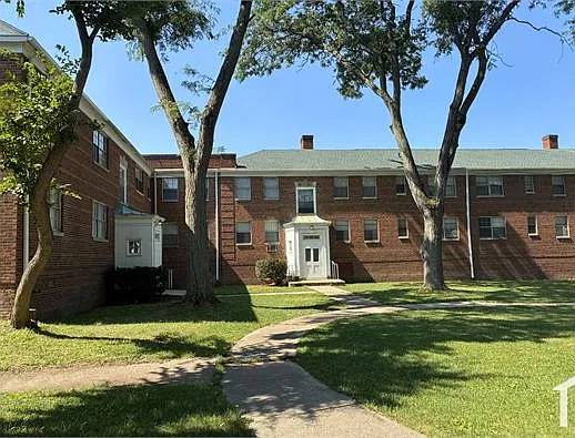 2 bed, 750 sqft, $800 — Photo 2