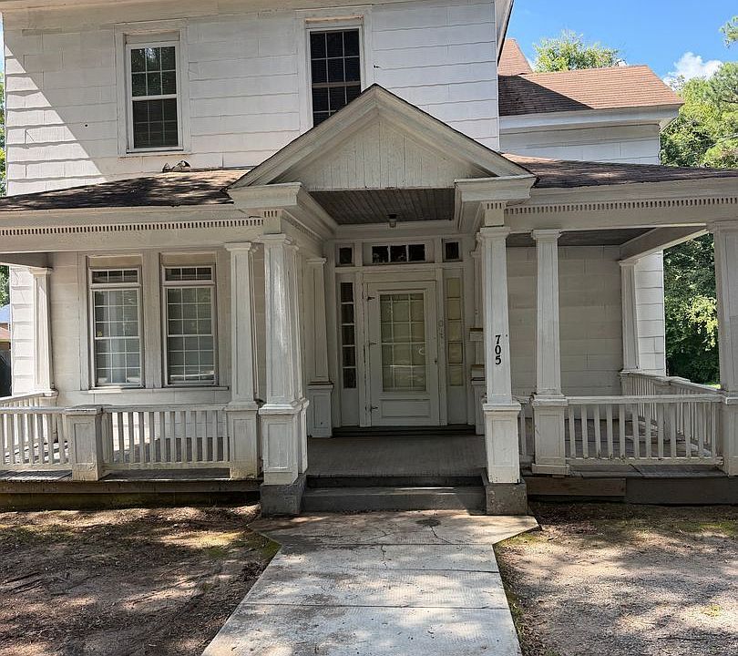 1st image of 705 Windsor Ave #2