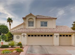 9708 Craighead Ln, Las Vegas, NV 89117