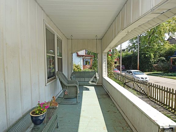 2nd image of 1704 Ella St