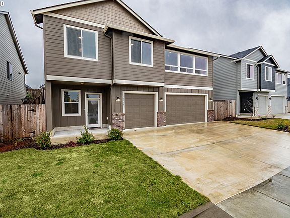 2nd image of 10719 NE 108th Pl