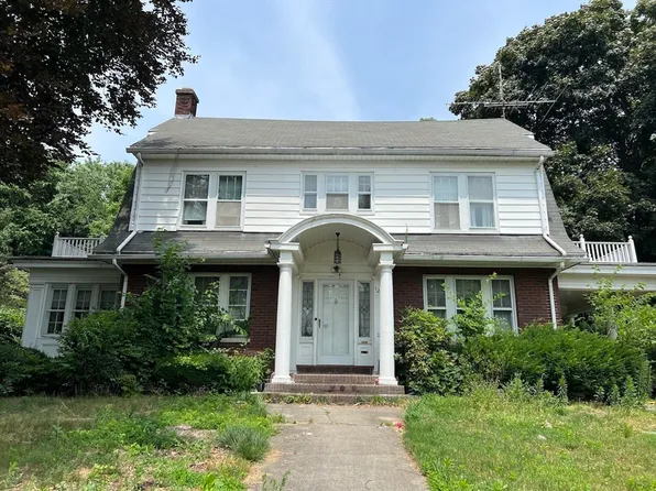 122 Bellevue Ave, Springfield, MA 01108
