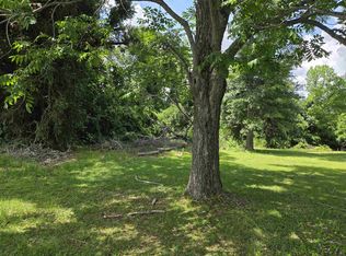 Baltzell St, Marianna, FL 32446