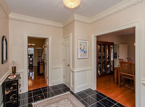 4th image of 606 Birkdale Ct