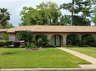 8206 Schaffer Ln, Houston, TX 77070